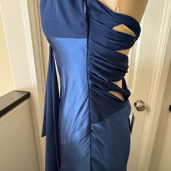 RARE BETSY & ADAM BLUE GOWN - NWT - Picture 9 of 15